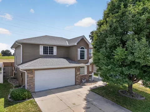 2527 Pavich Dr, Council Bluffs, IA 51501