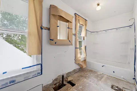 Bath - 522 Broadway St, Carson, IA 51525 photo 1 of 3