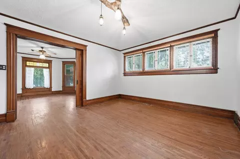 Living - 522 Broadway St, Carson, IA 51525 photo 5 of 7