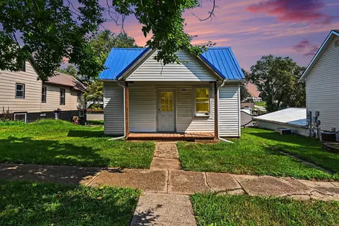 910 Hill St, Harlan, IA 51537