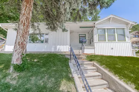 429 N 6th St, Council Bluffs, IA 51503