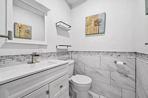Bath - 2530 340th St, Vail, IA 51465 photo 1 of 4