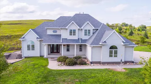 802 Cedar Rd, Portsmouth, IA 51565