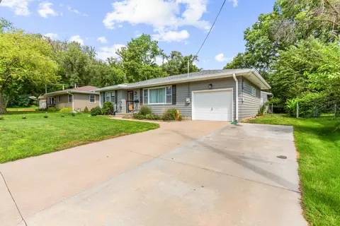 310 N Sierra Dr, Council Bluffs, IA 51503