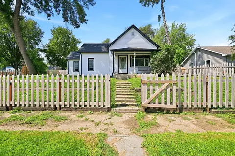 110 2nd Ave, Underwood, IA 51576