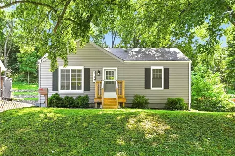 189 E Orchard Ave, Council Bluffs, IA 51503