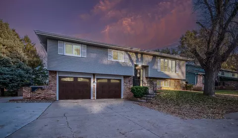 309 Wildwood Rd, Council Bluffs, IA 51503