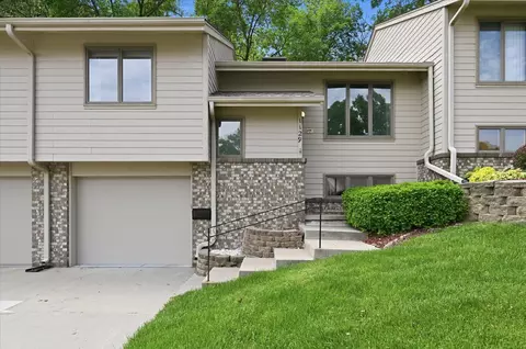 1129 Arbor Ridge Dr, Council Bluffs, IA 51503