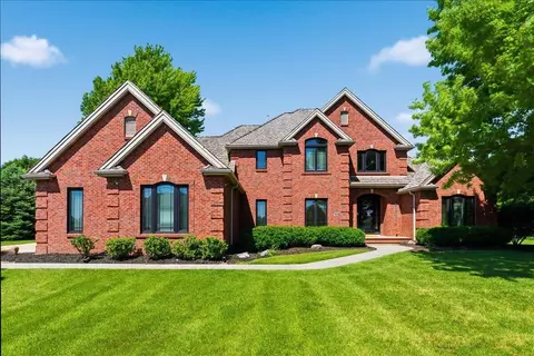 417 Golden Oaks Dr, Council Bluffs, IA 51503