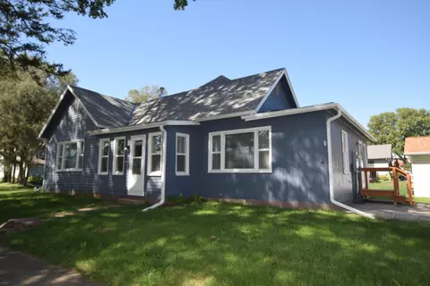 912 Laurel St, Harlan, IA 51537