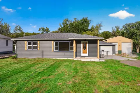 19515 Garner Ave, Council Bluffs, IA 51503