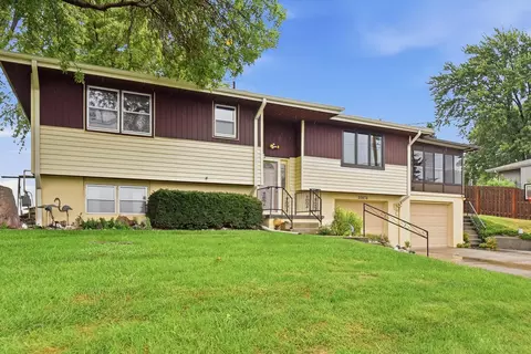 20474 Cardinal Ln, Council Bluffs, IA 51503
