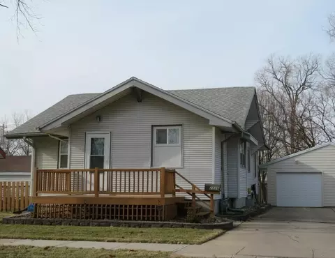 2526 S 10th St, Council Bluffs, IA 51501