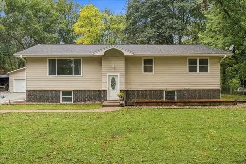 18109 Coit Rd, Council Bluffs, IA 51503