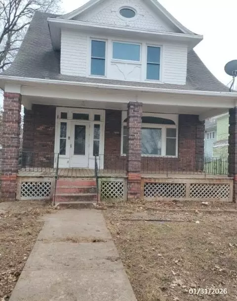 307 Anna St, Shenandoah, IA 51601