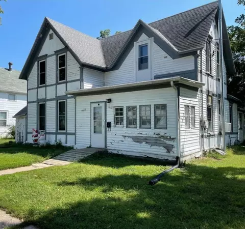 401 E 5th St, Villisca, IA 50864