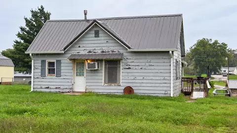 301 Davenport St, Shelby, IA 51570