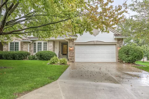 4 Norwood Ct, Council Bluffs, IA 51503