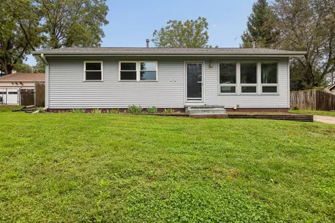 19 Arnold Ave, Council Bluffs, IA 51503
