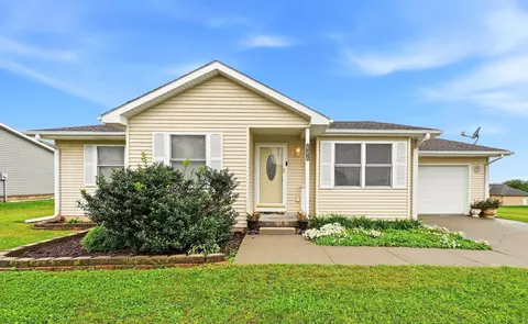 616 French St, Carson, IA 51525