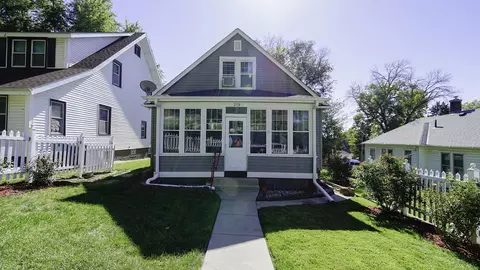 215 Lafayette Ave, Council Bluffs, IA 51503