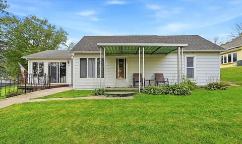 208 Oak St, Moorhead, IA 51558
