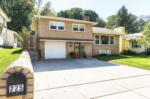 225 Linden Ave, Council Bluffs, IA 51503