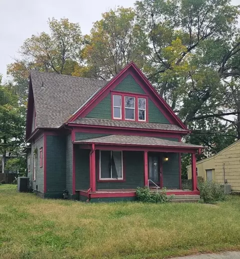 703 Maple St, Shenandoah, IA 51601