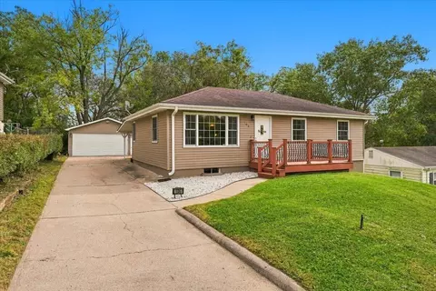 105 Louise Ave, Glenwood, IA 51534