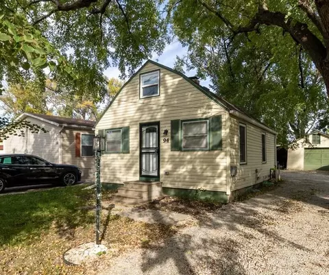 94 Huron Cir, Council Bluffs, IA 51501