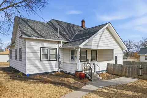 201 2nd Ave, Underwood, IA 51576