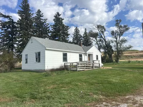 26477 230th St, Underwood, IA 51576
