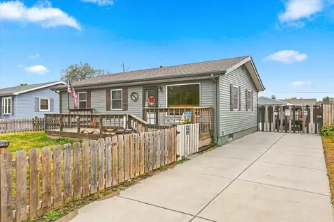4314 N 15th St, Carter Lake, IA 51510