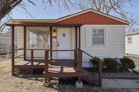 2224 S 7th St, Council Bluffs, IA 51501