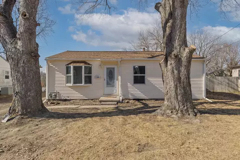 1306 N 19th St, Council Bluffs, IA 51501