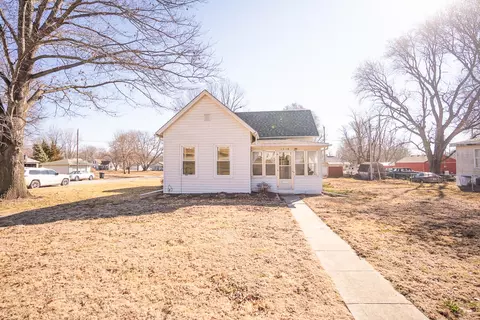 1710 Main St, Hamburg, IA 51640