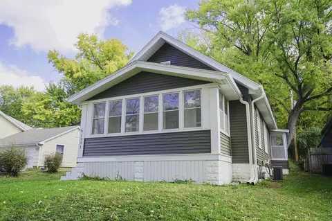 1553 N Broadway, Council Bluffs, IA 51503