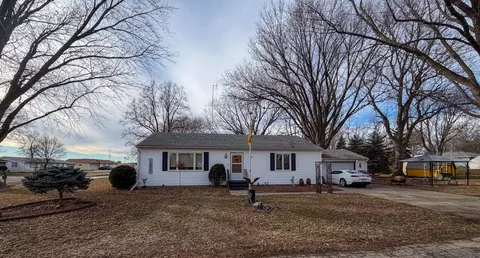 401 Center St, Battle Creek, IA 51006