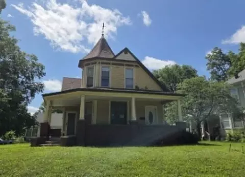 2001 1st Ave, Perry, IA 50220