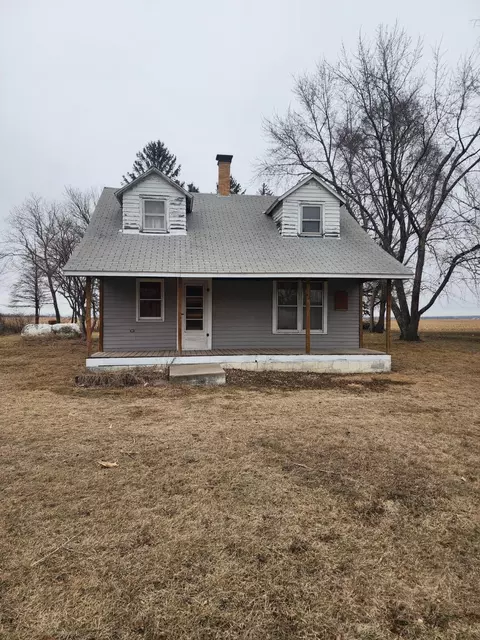 303 Cedar St, Mondamin, IA 51557