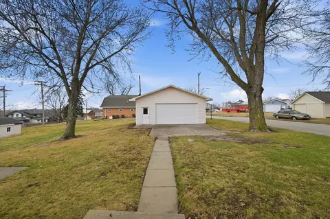 Exterior - 128 N Locust St, Carson, IA 51525 photo 8 of 9