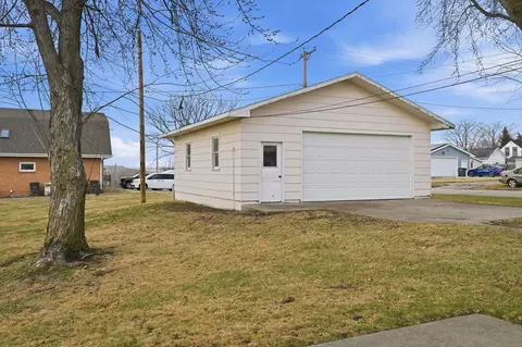 Exterior - 128 N Locust St, Carson, IA 51525 photo 4 of 9