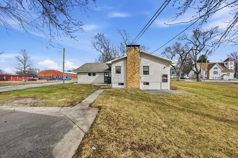 Exterior - 128 N Locust St, Carson, IA 51525 photo 7 of 9