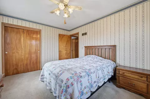 Bedroom - 128 N Locust St, Carson, IA 51525 photo 4 of 7