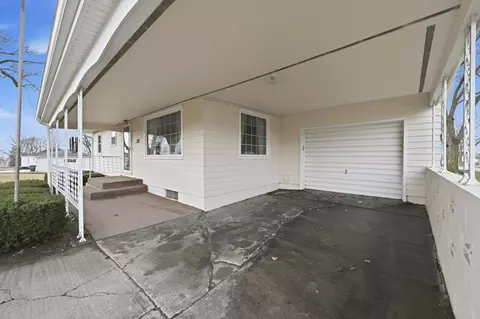 Exterior - 128 N Locust St, Carson, IA 51525 photo 6 of 9