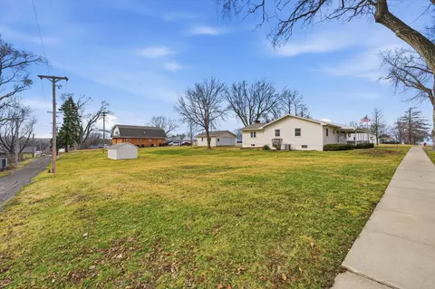 Exterior - 128 N Locust St, Carson, IA 51525 photo 2 of 9