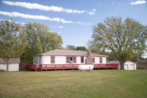 1703 209th St, Shenandoah, IA 51601