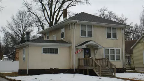 104 E Sheridan Ave, Shenandoah, IA 51601