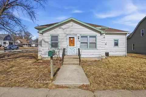 120 W 6th St, Logan, IA 51546