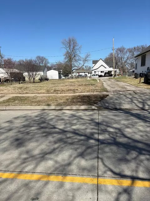 24 Th 5th Ave, Council Bluffs, IA 51501